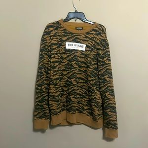 Camo crewneck sweater never worn